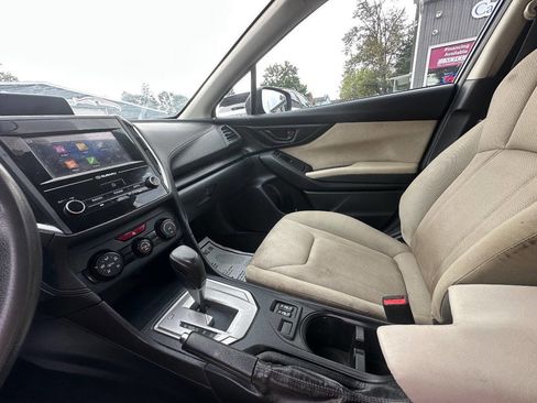 Used 2017 Subaru Impreza 2.0i Premium image 15