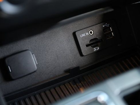 Used 2015 Ford F150 XLT w/ Equipment Group 302A Luxury image 31