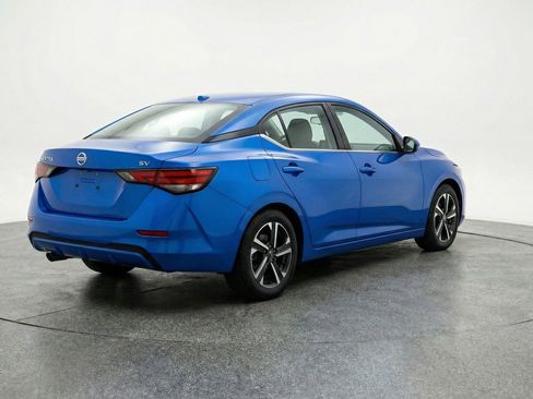 Used 2024 Nissan Sentra SV FWD image 9