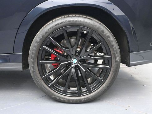 Used 2022 BMW X6 xDrive40i w/ Executive Package AWD/4WD image 12