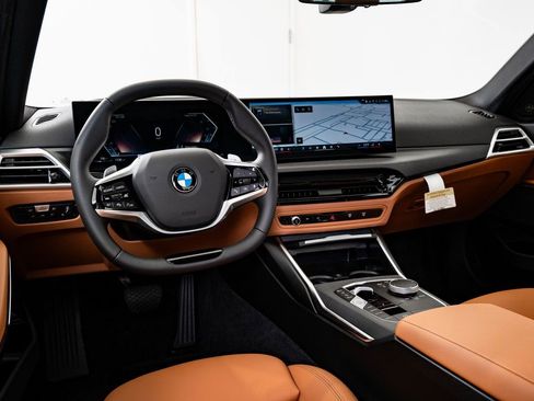 New 2026 BMW 330i xDrive Sedan w/ Premium Package AWD/4WD image 4