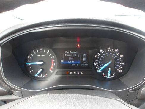 Used 2019 Ford Fusion S FWD image 9