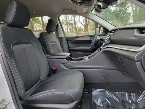 Certified 2023 Jeep Grand Cherokee L Laredo w/ Luxury Tech Group I image 25