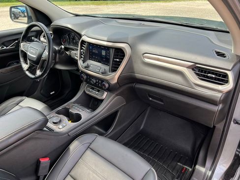 Used 2023 GMC Acadia Denali w/ Denali Ultimate Package AWD/4WD image 11