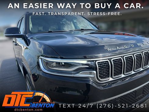 Used 2024 Jeep Wagoneer Series III w/ Premium Group I AWD/4WD image 34