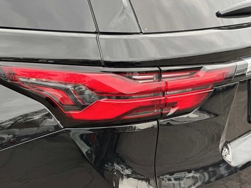 Used 2022 Chevrolet Traverse LT w/ LPO, Floor Liner Package image 6