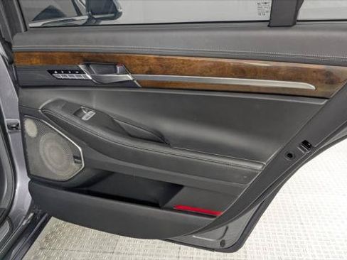 Used 2017 Genesis G90 5.0 Ultimate RWD image 21