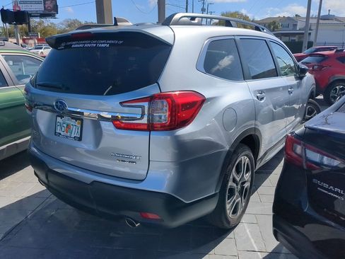 Certified 2025 Subaru Ascent Limited image 4