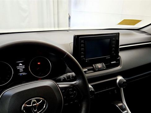 Certified 2021 Toyota RAV4 XLE Premium image 23