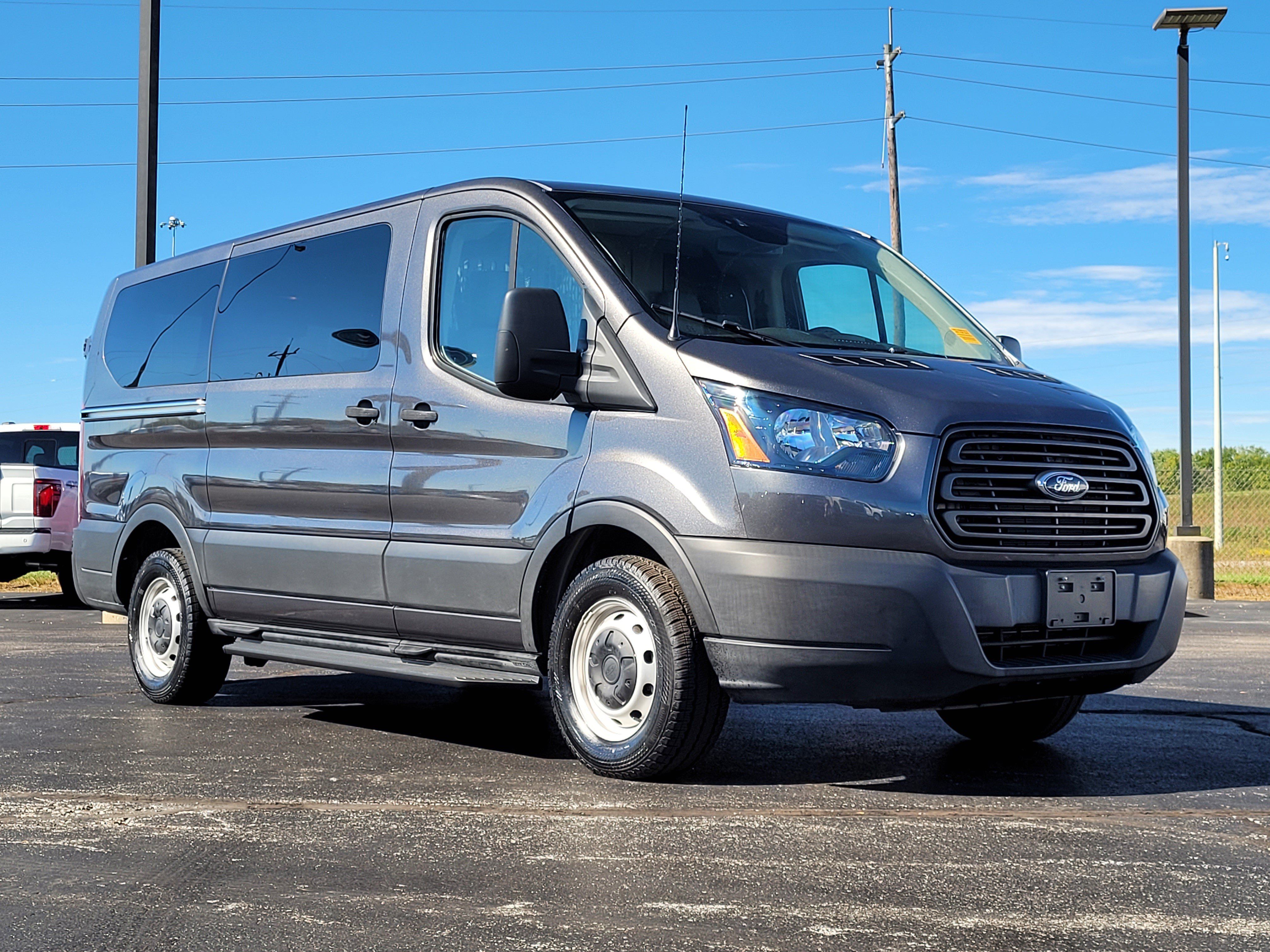 Used 2019 Ford Transit 150 XL RWD image 1