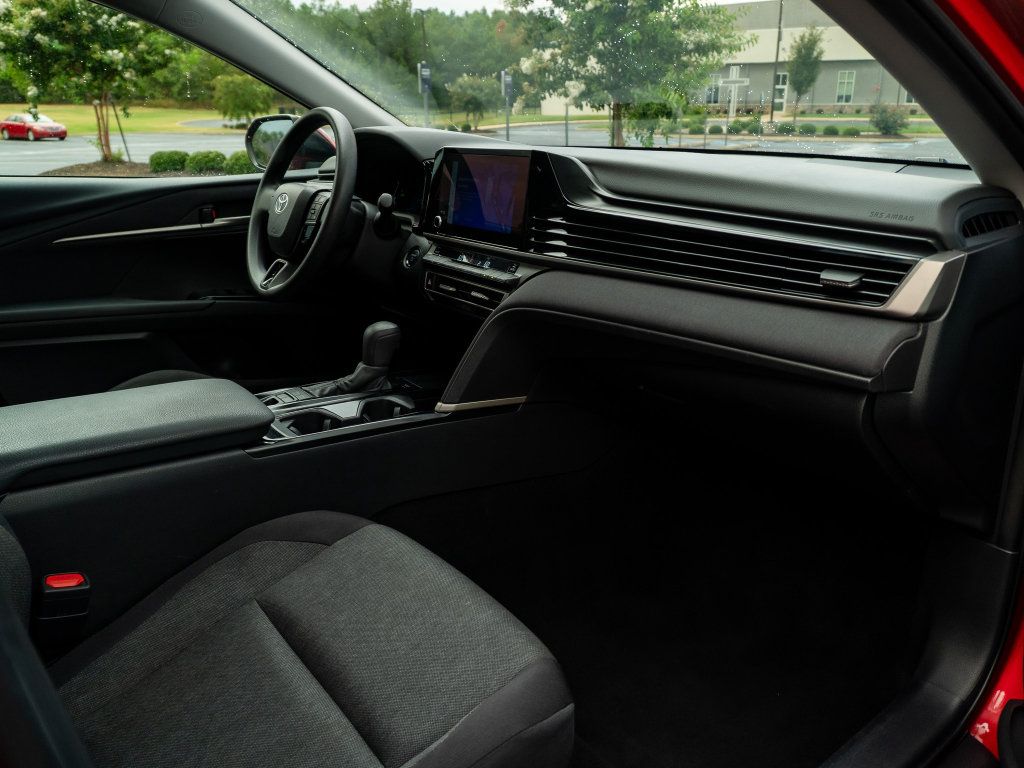 Used 2025 Toyota Camry LE FWD image 17