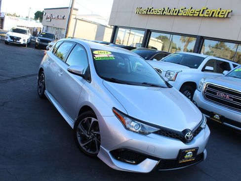 Used 2018 Toyota Corolla iM w/ Carpet Mat Package (TMS) FWD image 33