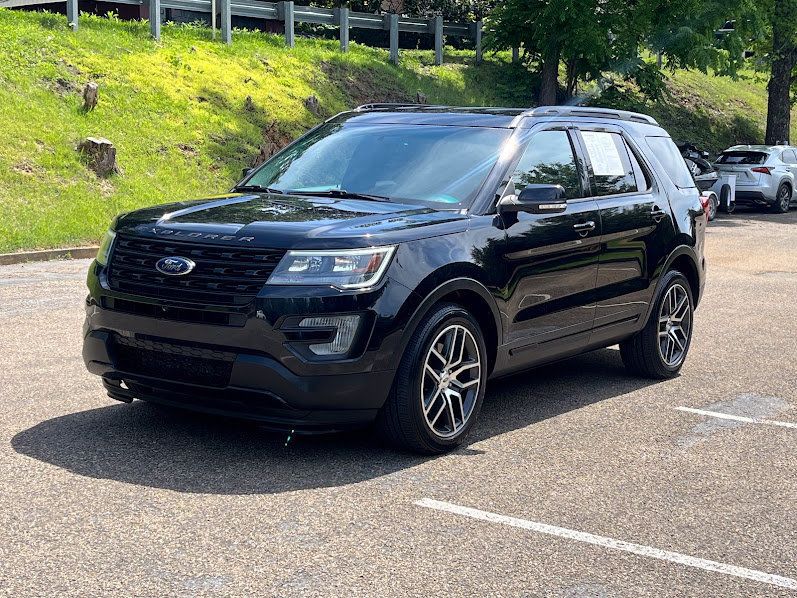 Used 2017 Ford Explorer Sport w/ Equipment Group 401A AWD/4WD image 25