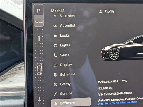 Used 2022 Tesla Model S AWD/4WD image 12