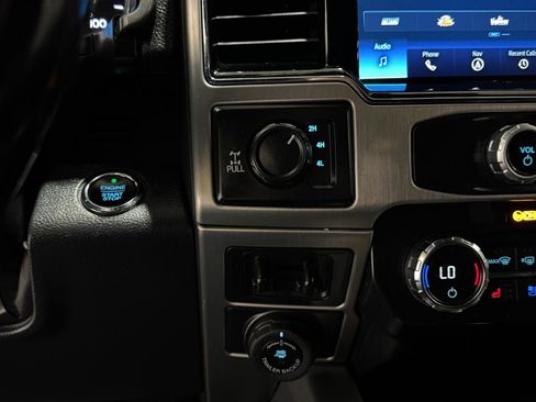 Used 2022 Ford F250 Platinum w/ Tremor Off-Road Package AWD/4WD image 22