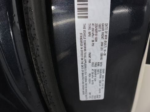 Used 2020 Chrysler Pacifica Limited FWD image 65