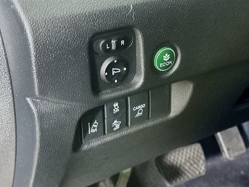 Used 2025 Honda Ridgeline Sport image 20