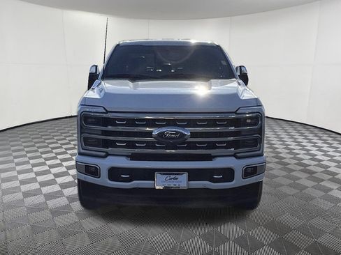 Used 2023 Ford F350 Platinum w/ FX4 Off-Road Package AWD/4WD image 2