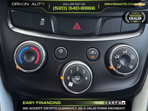 Used 2019 Chevrolet Trax LT w/ LT Convenience Package FWD image 13