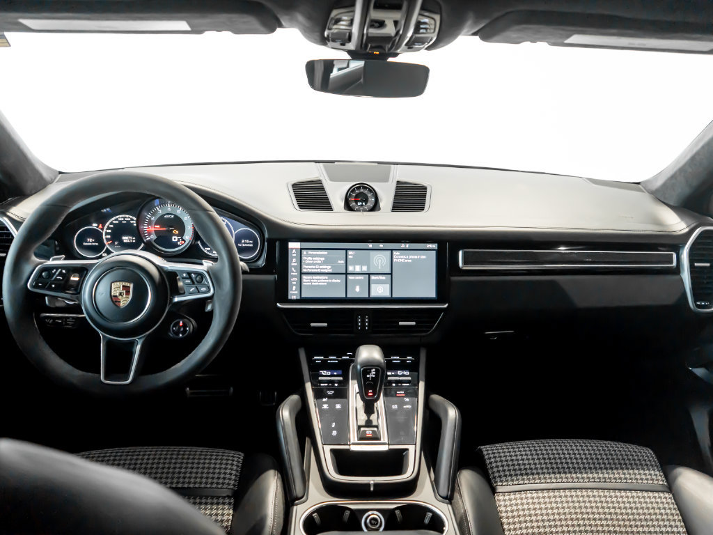 Certified 2021 Porsche Cayenne GTS AWD/4WD image 21