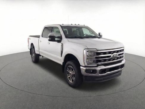 Used 2023 Ford F350 Lariat w/ Lariat Ultimate Package image 2