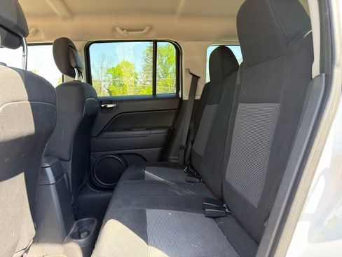 Used 2014 Jeep Patriot Latitude image 7