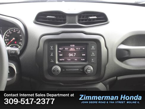 Used 2019 Jeep Renegade Sport image 14