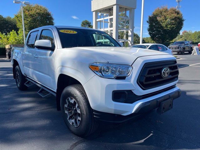 Used 2023 Toyota Tacoma SR AWD/4WD image 4