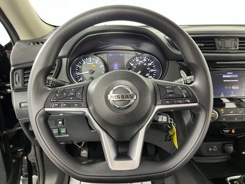 Used 2020 Nissan Rogue S FWD image 20
