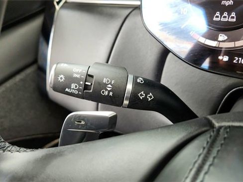 Used 2025 Land Rover Range Rover Sport Dynamic SE image 40