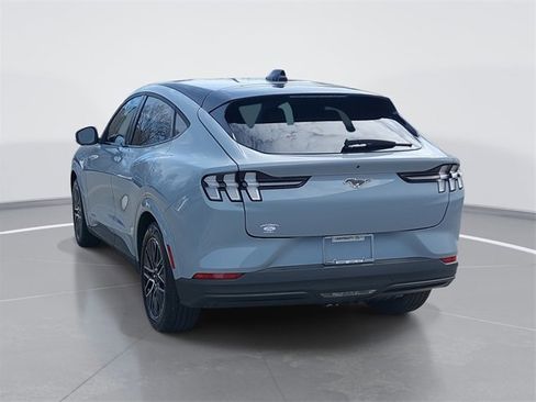 Certified 2025 Ford Mustang Mach-E Premium image 5