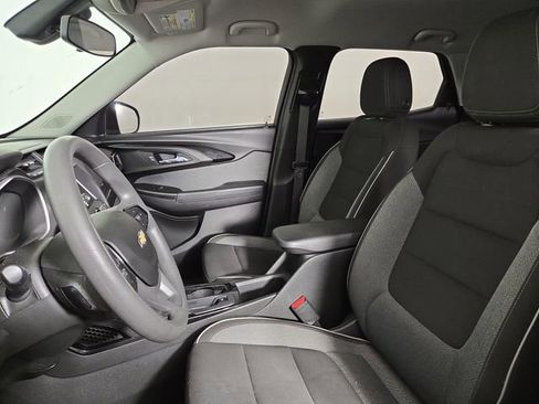 Used 2021 Chevrolet TrailBlazer LS FWD image 13