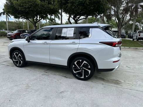 Used 2024 Mitsubishi Outlander SE image 33