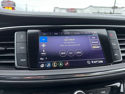 Used 2020 Buick Enclave Premium w/ Sun and Sites Package image 17