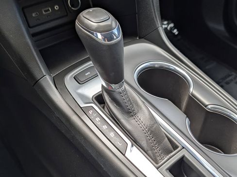 Used 2019 Chevrolet Equinox LT AWD/4WD image 42