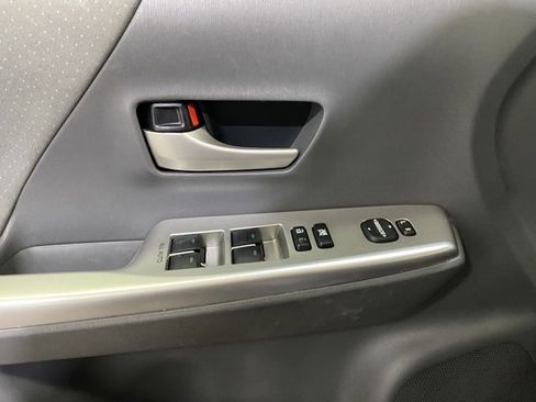 Used 2012 Toyota Prius V Two image 13