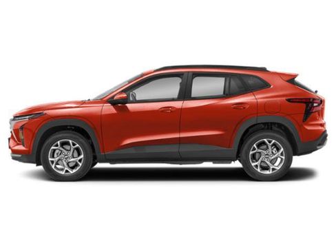 Used 2024 Chevrolet Trax LT w/ Sunroof Package image 3