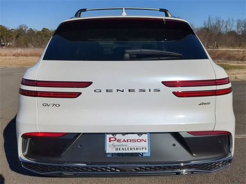 New 2026 Genesis GV70 2.5T Advanced image 5