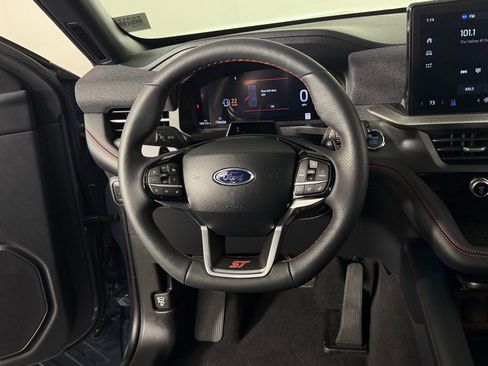 Used 2025 Ford Explorer ST AWD/4WD image 13