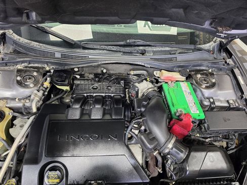Used 2010 Lincoln MKZ FWD image 35