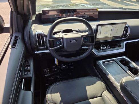 New 2026 Ford Expedition Max Platinum w/ Stealth Appearance Package AWD/4WD image 37