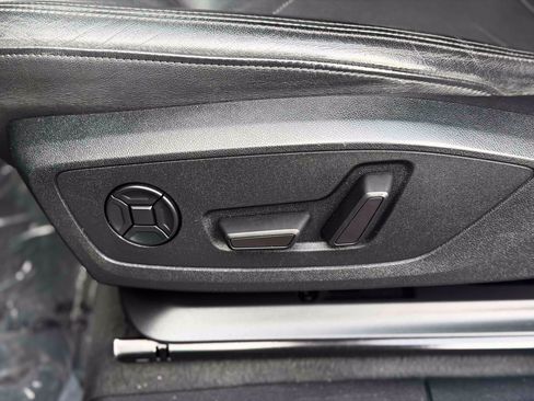 Used 2020 Audi Q3 2.0T Premium AWD/4WD image 21
