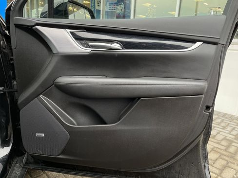 Certified 2025 Cadillac XT5 Premium Luxury image 37