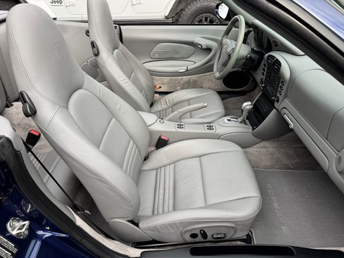 Used 2002 Porsche 911 Carrera image 18