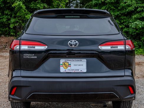 Used 2023 Toyota Corolla Cross L FWD image 4