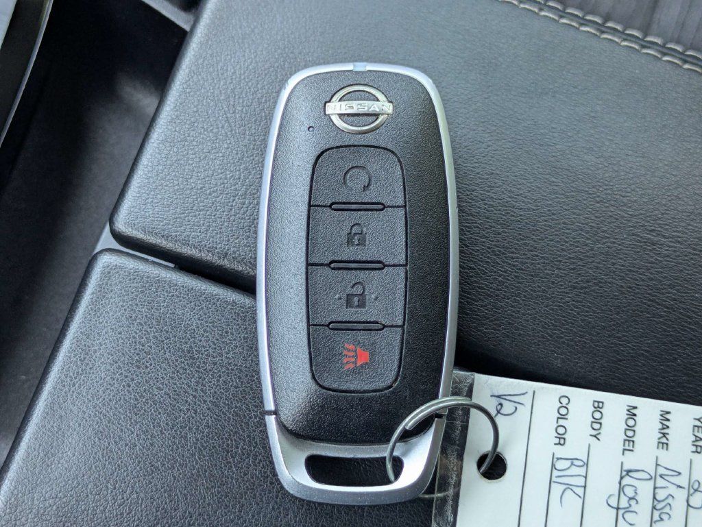 Used 2023 Nissan Rogue SV AWD/4WD image 32