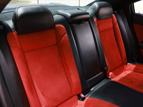 Used 2018 Dodge Charger R/T Scat Pack RWD image 18