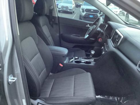 Used 2020 Kia Sportage LX image 15