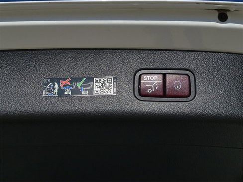 Certified 2025 Mercedes-Benz GLC 43 AMG GLC 43 AMGﾮ image 10