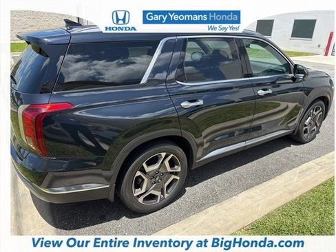 Used 2023 Hyundai Palisade Limited FWD image 8